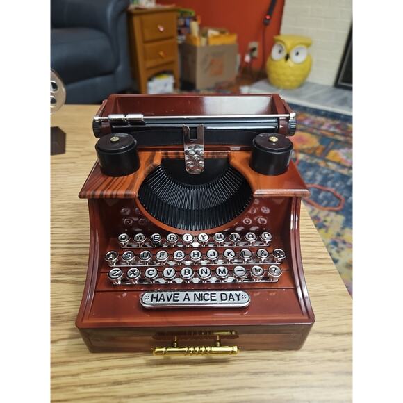 Typewriter Music Box Wind up music Plays Beethoven Für Elise Decoration - Picture 1 of 6